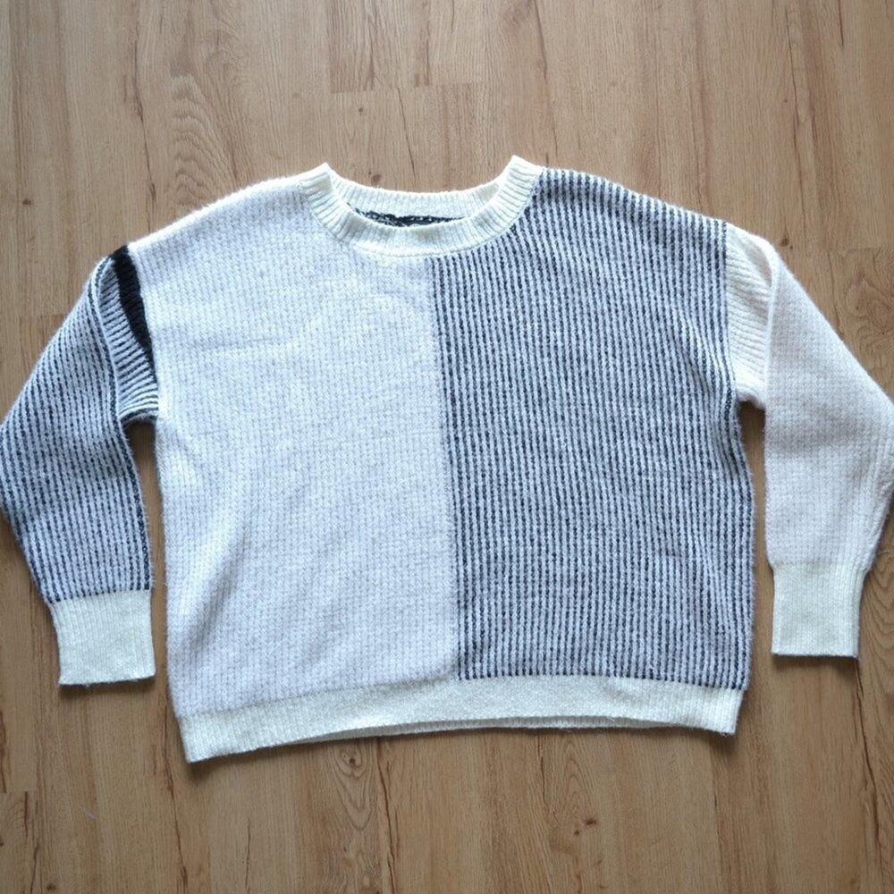 Bobeau Sweater Size XL